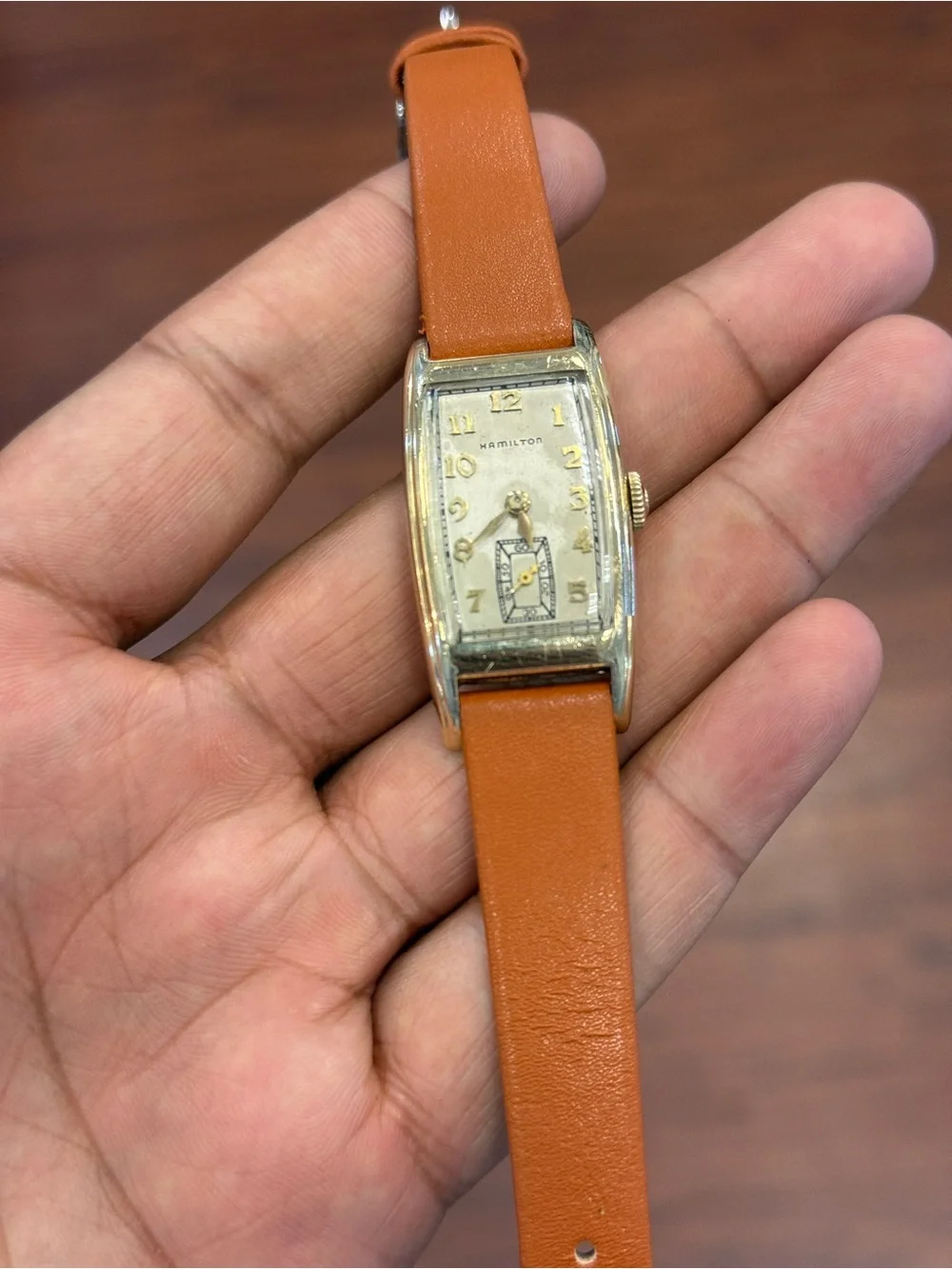 HAMILTON MENS 1940s CURVEX MECHANICAL 14k GOLD FILLED ART DECO WRISTWATCH